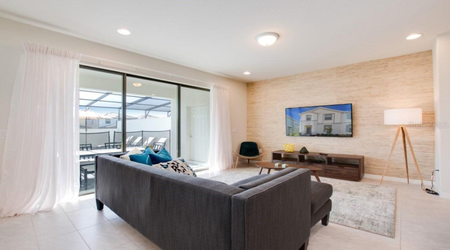 Kissimmee, Florida 34747, 5 Bedroom Bedrooms, ,4 Bathroombathrooms,Residential,For Sale,Sydney,0,Mfro6133760