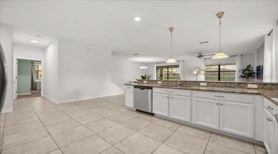 Davenport, Florida 33896, 8 Bedroom Bedrooms, ,5 Bathroombathrooms,Residential,For Sale,Rolling Fairway,0,Mfro6440435