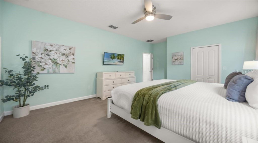 Davenport, Florida 33896, 8 Bedroom Bedrooms, ,5 Bathroombathrooms,Residential,For Sale,Rolling Fairway,0,Mfro6440435