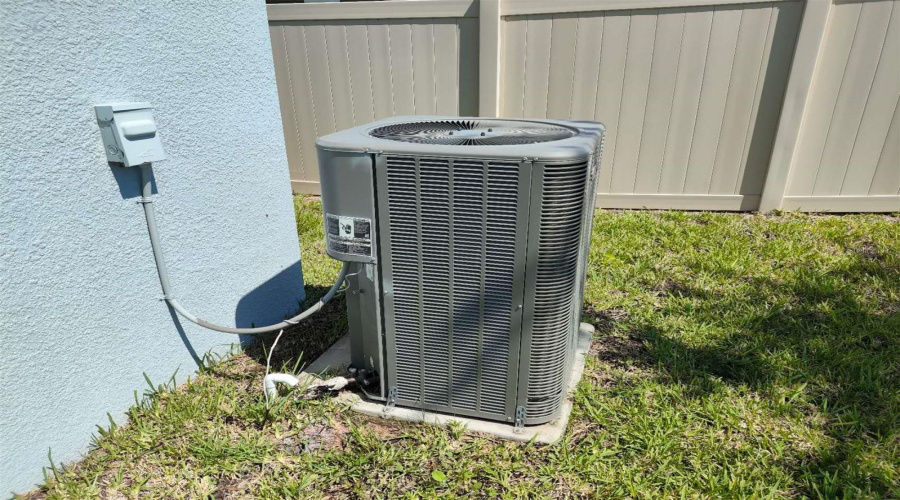 Davenport, Florida 33897, 4 Bedroom Bedrooms, ,3 Bathroombathrooms,Residential,For Sale,Tuscany,0,Mfro6439357
