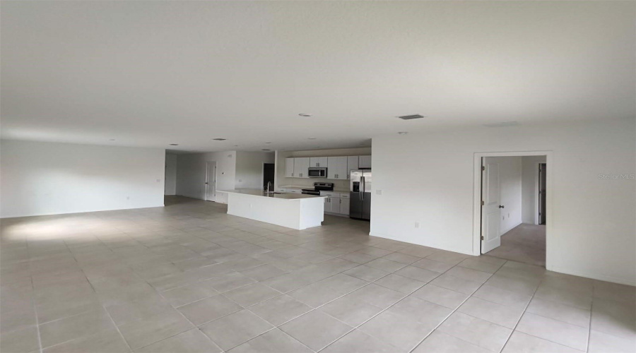 Davenport, Florida 33897, 4 Bedroom Bedrooms, ,3 Bathroombathrooms,Residential,For Sale,Tuscany,0,Mfro6439357