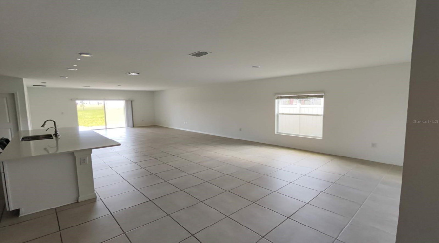 Davenport, Florida 33897, 4 Bedroom Bedrooms, ,3 Bathroombathrooms,Residential,For Sale,Tuscany,0,Mfro6439357