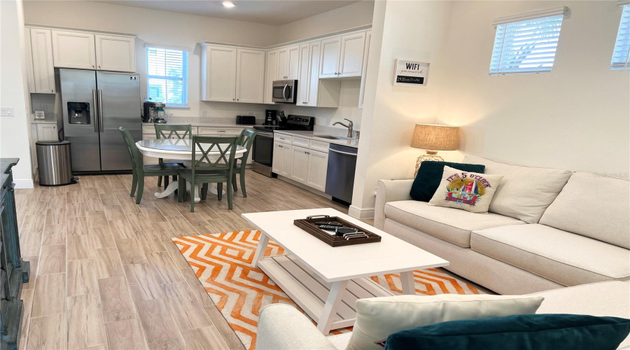 Kissimmee, Florida 34747, 4 Bedroom Bedrooms, ,3 Bathroombathrooms,Residential,For Sale,Lost Shaker,0,Mfro6440491