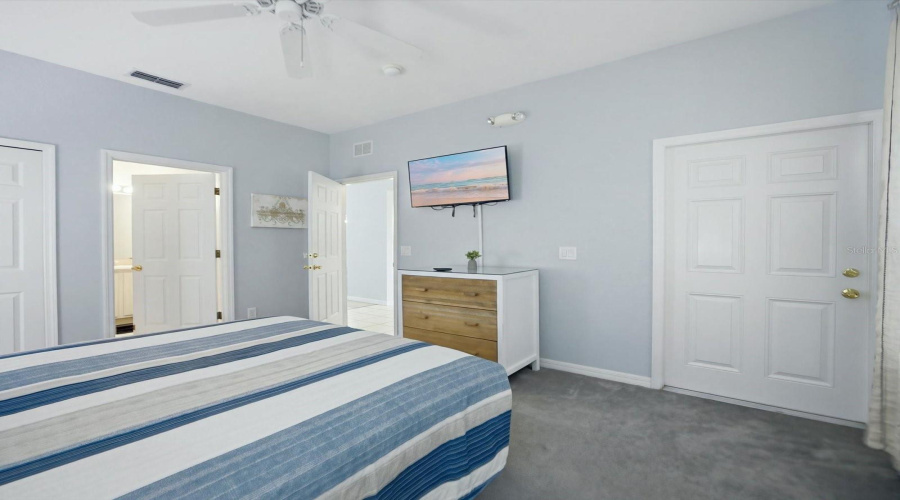 Davenport, Florida 33897, 4 Bedroom Bedrooms, ,3 Bathroombathrooms,Residential,For Sale,Miramar Avenue,0,Mfro6404384
