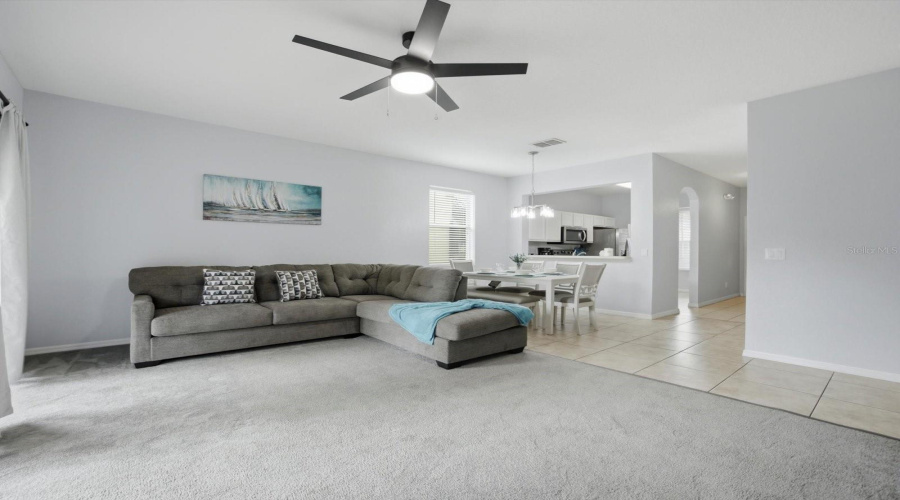 Davenport, Florida 33897, 4 Bedroom Bedrooms, ,3 Bathroombathrooms,Residential,For Sale,Miramar Avenue,0,Mfro6404384