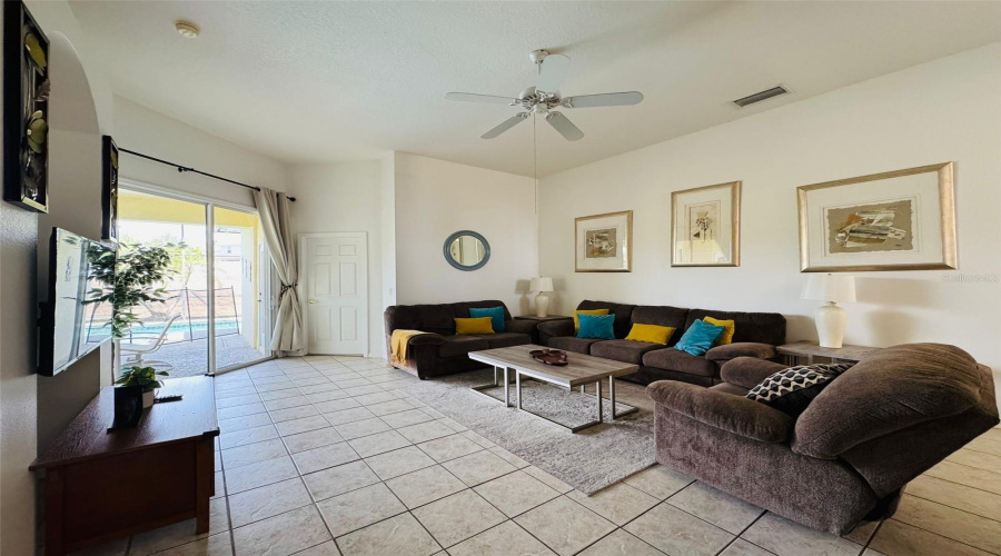 Davenport, Florida 33897, 4 Bedroom Bedrooms, ,3 Bathroombathrooms,Residential,For Sale,Montara,0,Mfro6440376