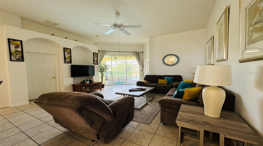 Davenport, Florida 33897, 4 Bedroom Bedrooms, ,3 Bathroombathrooms,Residential,For Sale,Montara,0,Mfro6440376