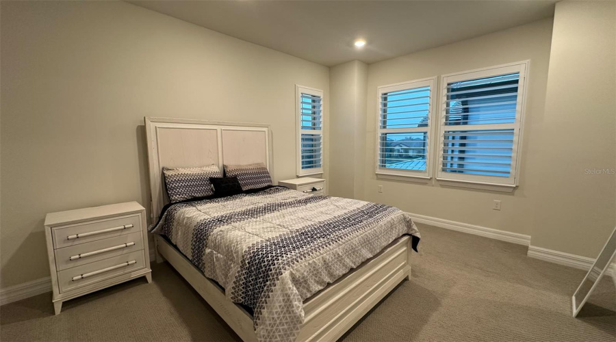 Orlando, Florida 32836, 7 Bedroom Bedrooms, ,4 Bathroombathrooms,Residential,For Sale,Leaf Grove,0,Mfro6438077
