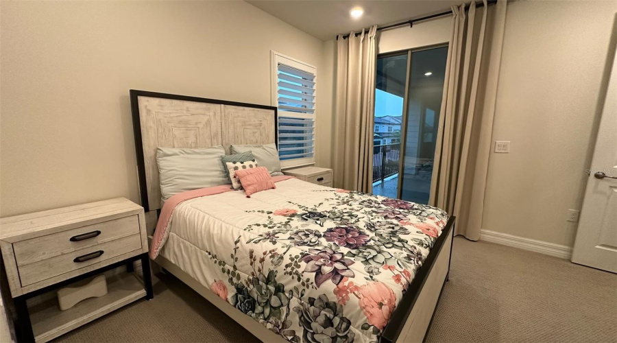 Orlando, Florida 32836, 7 Bedroom Bedrooms, ,4 Bathroombathrooms,Residential,For Sale,Leaf Grove,0,Mfro6438077