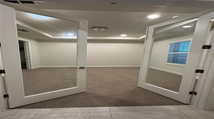 Orlando, Florida 32836, 7 Bedroom Bedrooms, ,4 Bathroombathrooms,Residential,For Sale,Leaf Grove,0,Mfro6438077
