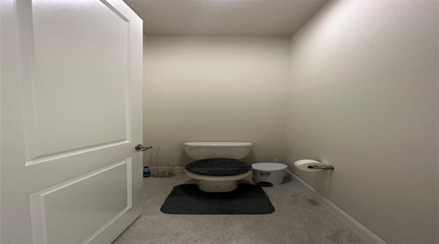 Orlando, Florida 32836, 7 Bedroom Bedrooms, ,4 Bathroombathrooms,Residential,For Sale,Leaf Grove,0,Mfro6438077