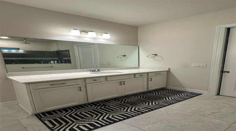 Orlando, Florida 32836, 7 Bedroom Bedrooms, ,4 Bathroombathrooms,Residential,For Sale,Leaf Grove,0,Mfro6438077
