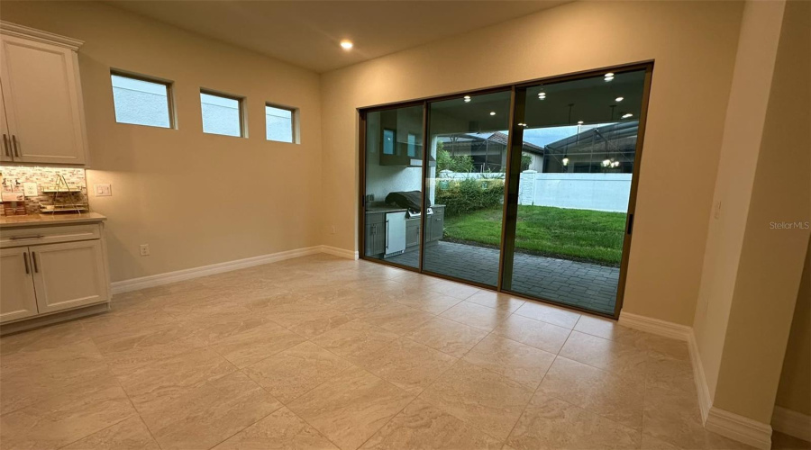 Orlando, Florida 32836, 7 Bedroom Bedrooms, ,4 Bathroombathrooms,Residential,For Sale,Leaf Grove,0,Mfro6438077