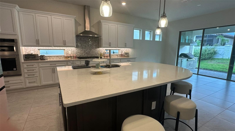 Orlando, Florida 32836, 7 Bedroom Bedrooms, ,4 Bathroombathrooms,Residential,For Sale,Leaf Grove,0,Mfro6438077