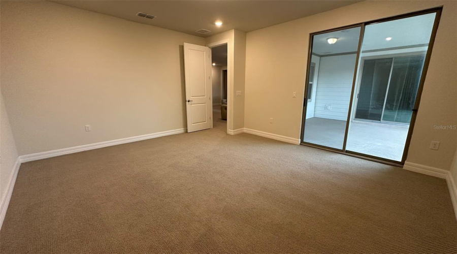 Orlando, Florida 32836, 7 Bedroom Bedrooms, ,4 Bathroombathrooms,Residential,For Sale,Leaf Grove,0,Mfro6438077