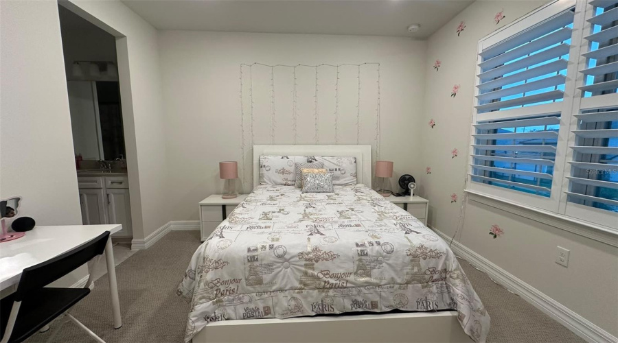 Orlando, Florida 32836, 7 Bedroom Bedrooms, ,4 Bathroombathrooms,Residential,For Sale,Leaf Grove,0,Mfro6438077