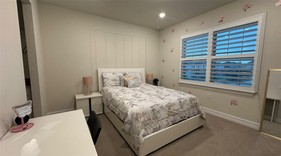 Orlando, Florida 32836, 7 Bedroom Bedrooms, ,4 Bathroombathrooms,Residential,For Sale,Leaf Grove,0,Mfro6438077