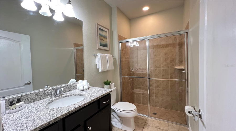 Kissimmee, Florida 34747, 5 Bedroom Bedrooms, ,4 Bathroombathrooms,Residential,For Sale,Geneve,0,Mfrs5157166