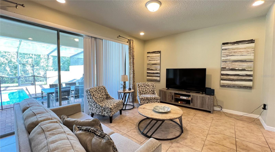Kissimmee, Florida 34747, 5 Bedroom Bedrooms, ,4 Bathroombathrooms,Residential,For Sale,Geneve,0,Mfrs5157166