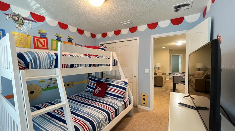 Kissimmee, Florida 34747, 5 Bedroom Bedrooms, ,4 Bathroombathrooms,Residential,For Sale,Geneve,0,Mfrs5157166