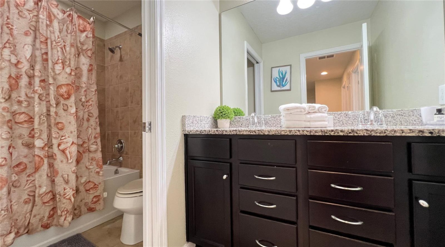 Kissimmee, Florida 34747, 5 Bedroom Bedrooms, ,4 Bathroombathrooms,Residential,For Sale,Geneve,0,Mfrs5157166