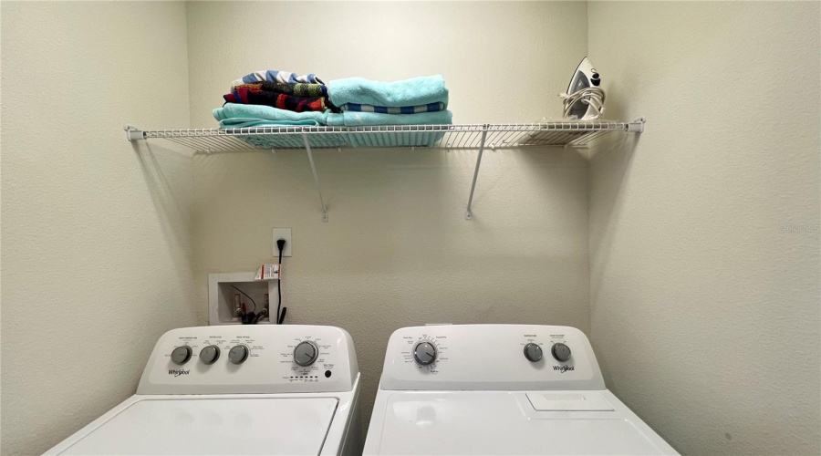 Kissimmee, Florida 34747, 5 Bedroom Bedrooms, ,4 Bathroombathrooms,Residential,For Sale,Geneve,0,Mfrs5157166