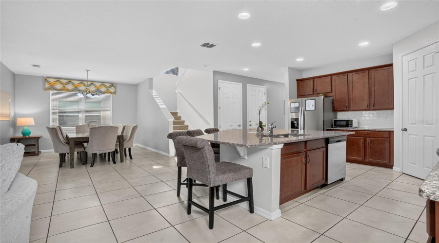Kitchen/Dining