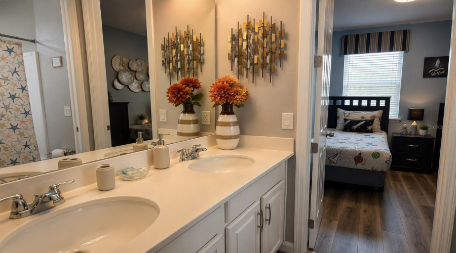 Kissimmee, Florida 34747, 9 Bedroom Bedrooms, ,6 Bathroombathrooms,Residential,For Sale,Sunshine Ridge,0,Mfro6440573