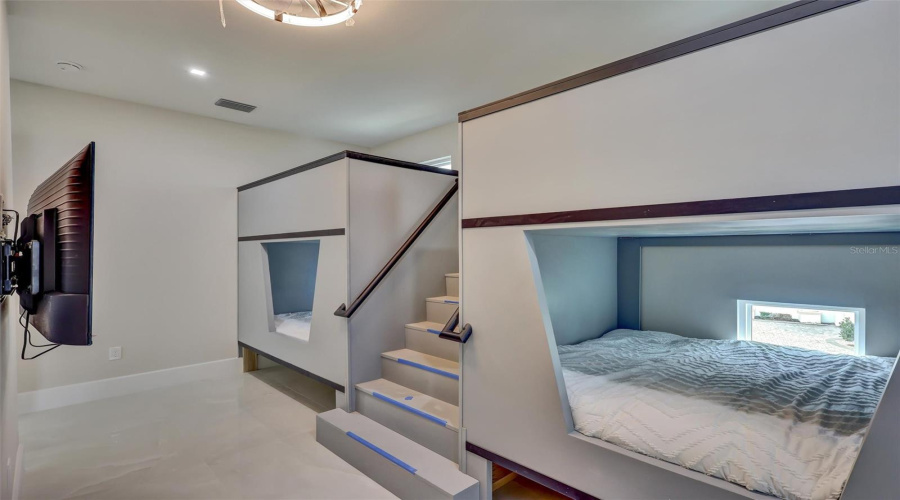 Architectural Bunk Structures Create A One-Of-A-Kind Guest Retreat
