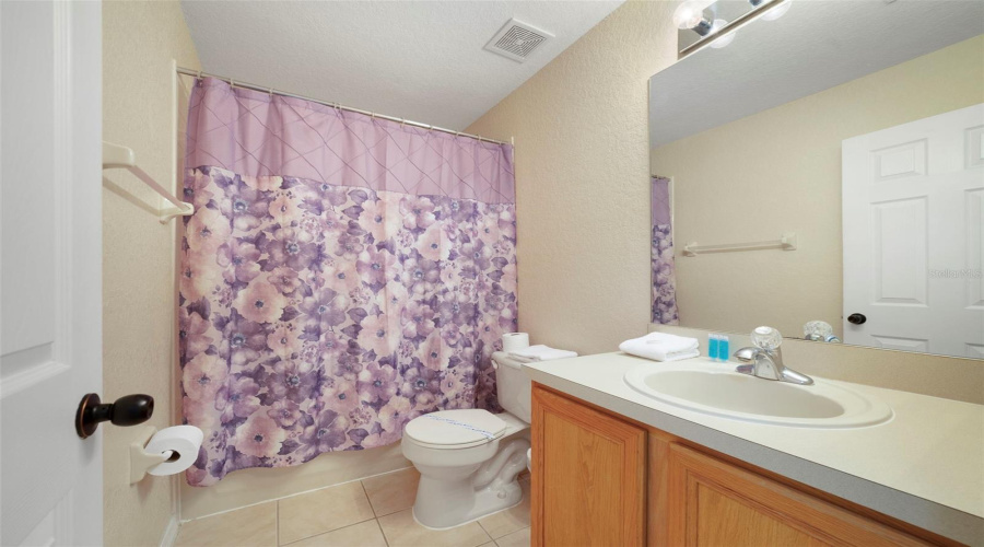 Second Floor Guest Bath