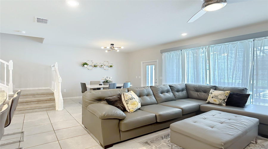 Davenport, Florida 33897, 5 Bedroom Bedrooms, ,4 Bathroombathrooms,Residential,For Sale,Paradise,0,Mfro6440616