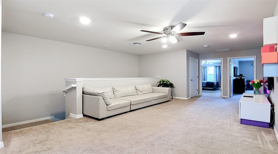 Davenport, Florida 33897, 5 Bedroom Bedrooms, ,4 Bathroombathrooms,Residential,For Sale,Paradise,0,Mfro6440616