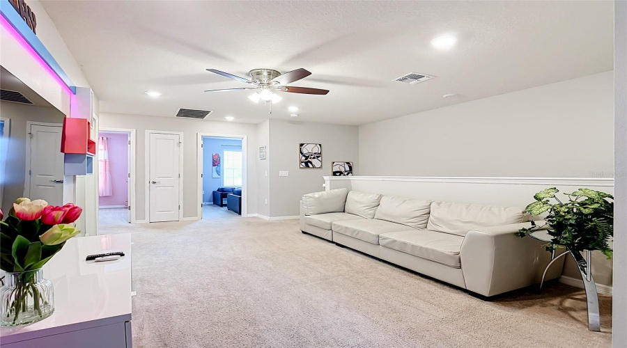 Davenport, Florida 33897, 5 Bedroom Bedrooms, ,4 Bathroombathrooms,Residential,For Sale,Paradise,0,Mfro6440616