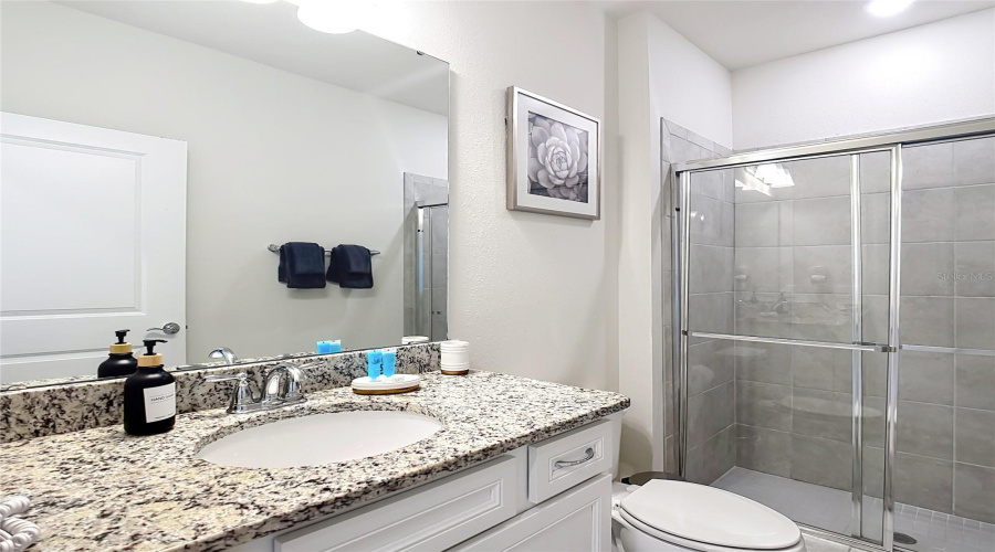 Davenport, Florida 33897, 5 Bedroom Bedrooms, ,4 Bathroombathrooms,Residential,For Sale,Paradise,0,Mfro6440616