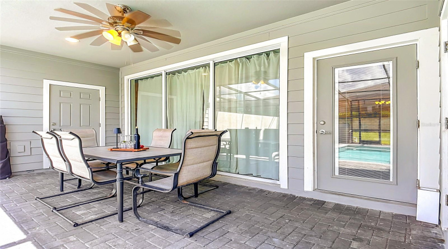Davenport, Florida 33897, 5 Bedroom Bedrooms, ,4 Bathroombathrooms,Residential,For Sale,Paradise,0,Mfro6440616