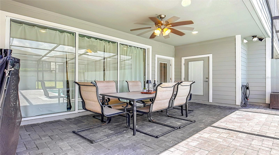 Davenport, Florida 33897, 5 Bedroom Bedrooms, ,4 Bathroombathrooms,Residential,For Sale,Paradise,0,Mfro6440616