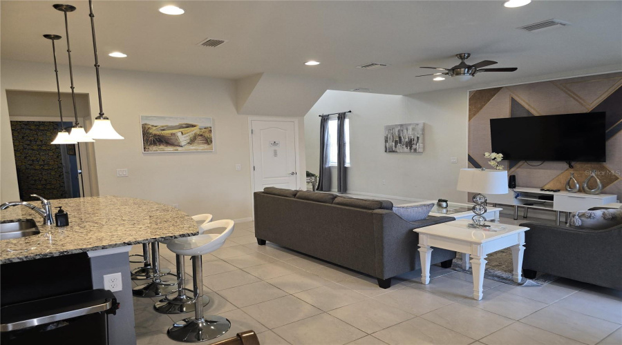 Kissimmee, Florida 34747, 5 Bedroom Bedrooms, ,4 Bathroombathrooms,Residential,For Sale,Dubai,0,Mfrp4939824