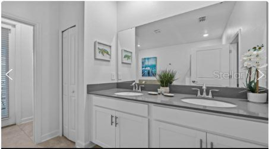 Davenport, Florida 33896, 7 Bedroom Bedrooms, ,5 Bathroombathrooms,Residential,For Sale,Sommerset Hills,0,Mfro6440978