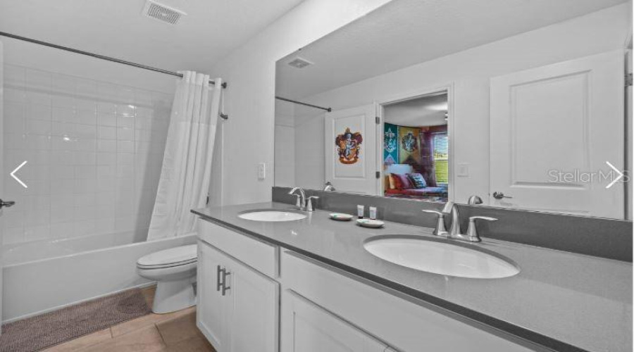 Davenport, Florida 33896, 7 Bedroom Bedrooms, ,5 Bathroombathrooms,Residential,For Sale,Sommerset Hills,0,Mfro6440978