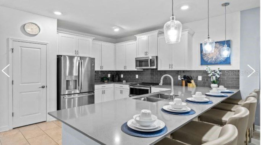 Davenport, Florida 33896, 7 Bedroom Bedrooms, ,5 Bathroombathrooms,Residential,For Sale,Sommerset Hills,0,Mfro6440978