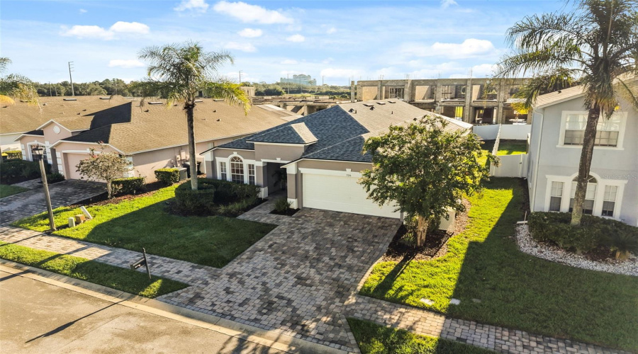 Driveway With Pavers