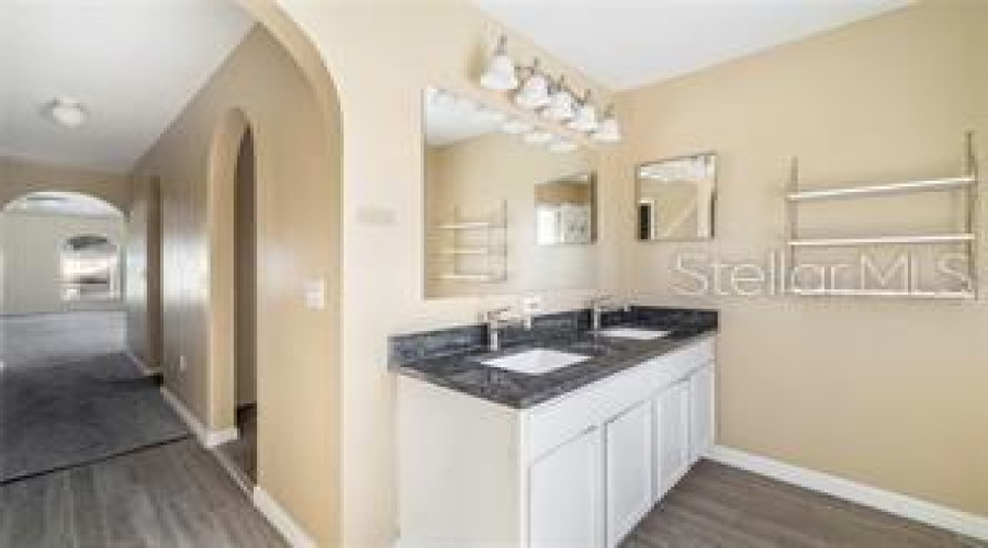 Davenport, Florida 33897, 4 Bedroom Bedrooms, ,3 Bathroombathrooms,Residential,For Sale,Blake,0,Mfrs5157332