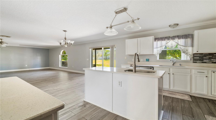 Davenport, Florida 33897, 4 Bedroom Bedrooms, ,3 Bathroombathrooms,Residential,For Sale,Blake,0,Mfrs5157332