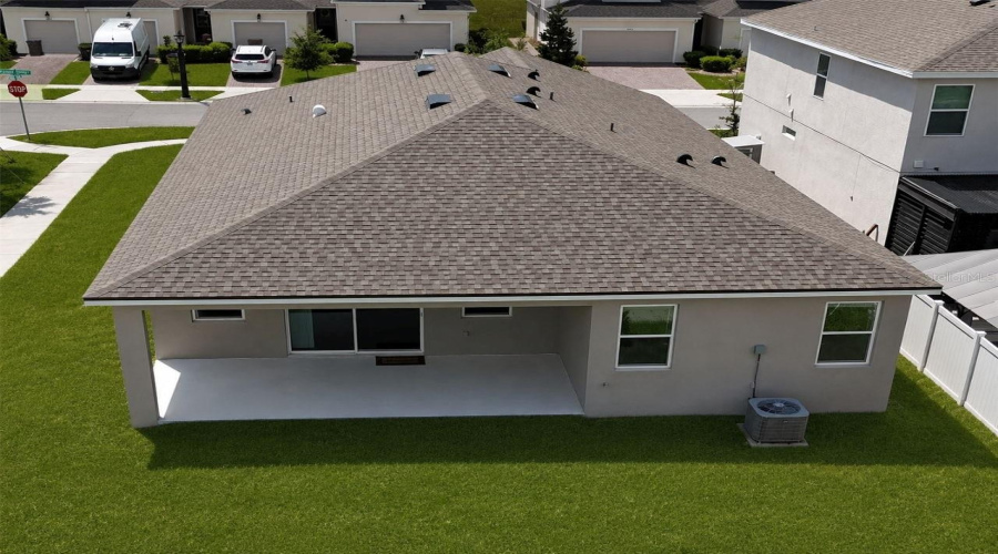 Kissimmee, Florida 34747, 4 Bedroom Bedrooms, ,3 Bathroombathrooms,Residential,For Sale,Lakeshore Breeze,0,Mfro6397466