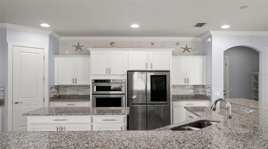 Orlando, Florida 32836, 4 Bedroom Bedrooms, ,3 Bathroombathrooms,Residential,For Sale,Citron Oaks,0,Mfro6440190