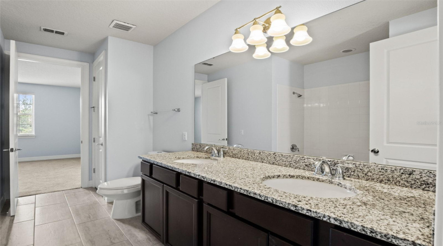 Orlando, Florida 32836, 4 Bedroom Bedrooms, ,3 Bathroombathrooms,Residential,For Sale,Citron Oaks,0,Mfro6440190