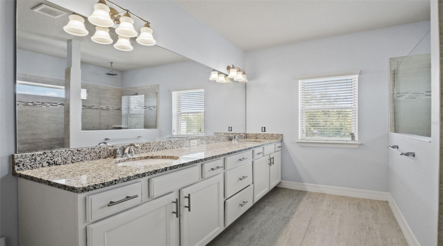 Orlando, Florida 32836, 4 Bedroom Bedrooms, ,3 Bathroombathrooms,Residential,For Sale,Citron Oaks,0,Mfro6440190