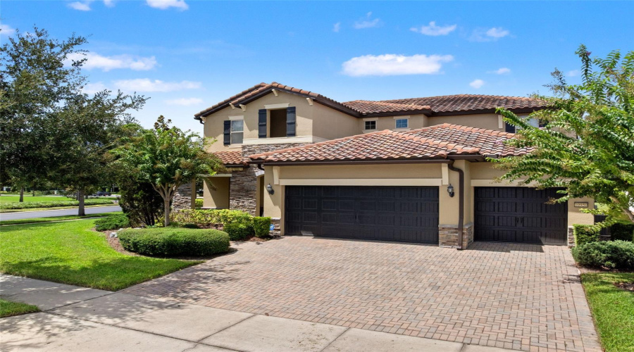 Orlando, Florida 32836, 4 Bedroom Bedrooms, ,3 Bathroombathrooms,Residential,For Sale,Citron Oaks,0,Mfro6440190