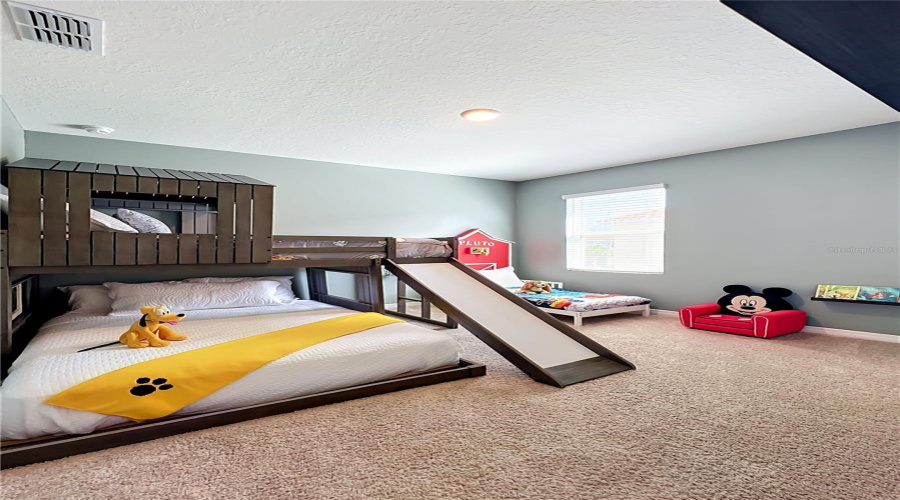 Davenport, Florida 33837, 5 Bedroom Bedrooms, ,4 Bathroombathrooms,Residential,For Sale,Oakmoss,0,Mfro6440765