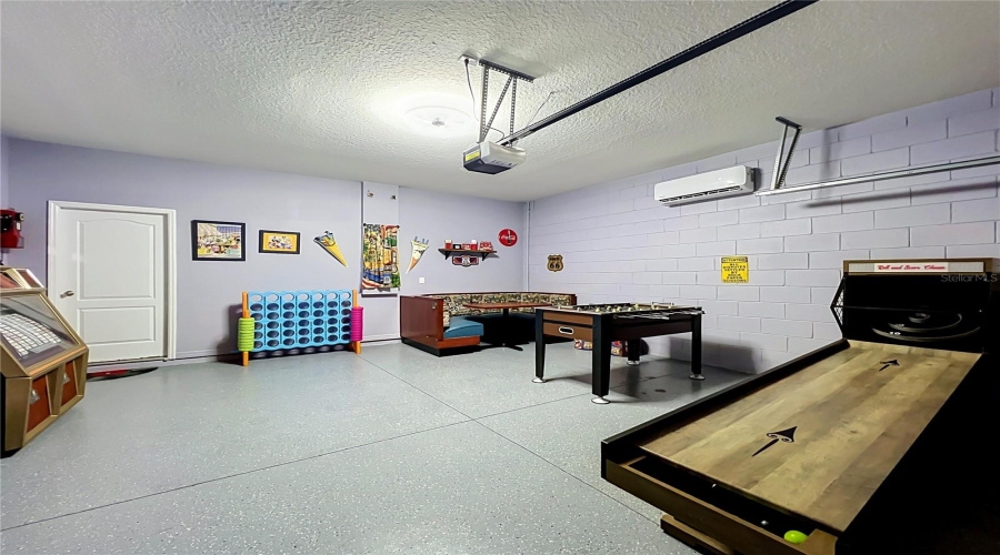 Davenport, Florida 33837, 5 Bedroom Bedrooms, ,4 Bathroombathrooms,Residential,For Sale,Oakmoss,0,Mfro6440765